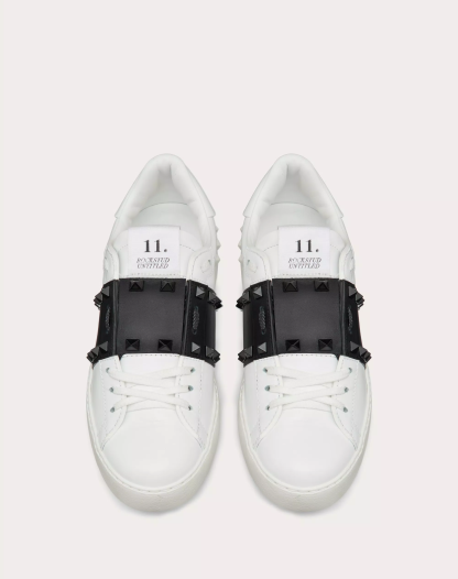 ROCKSTUD UNTITLED SNEAKER IN CALFSKIN LEATHER WITH TONAL STUDS
